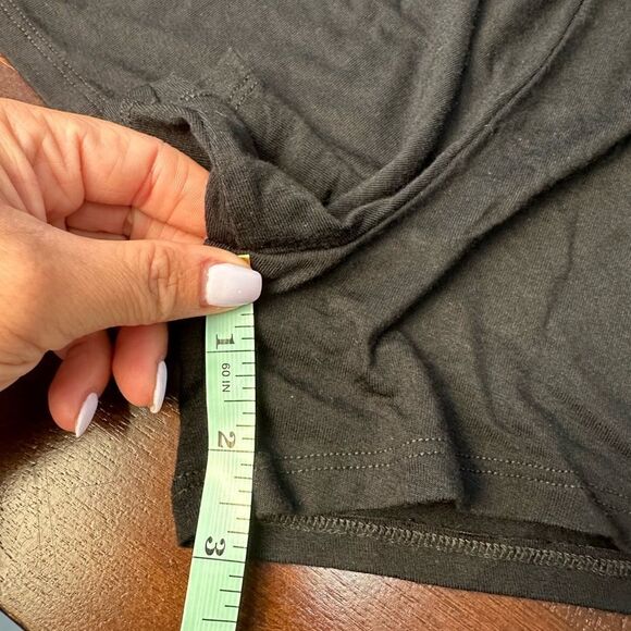 NWT SKIMS Sleep Short - XXS - Onyx - Picture 9 of 10